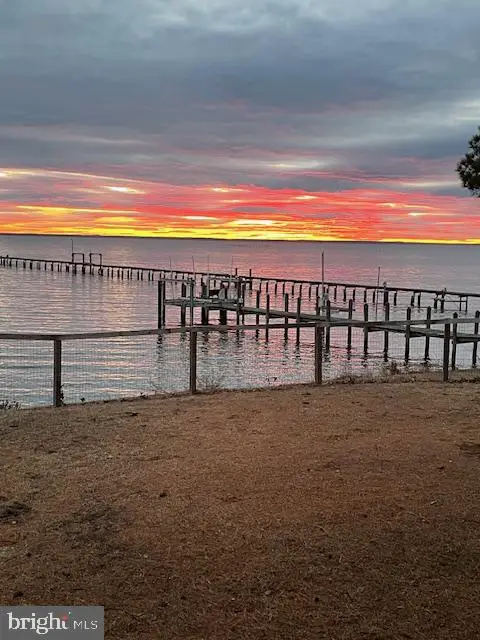 42195 White Point Beach Rd, Leonardtown, MD 20650 - #1