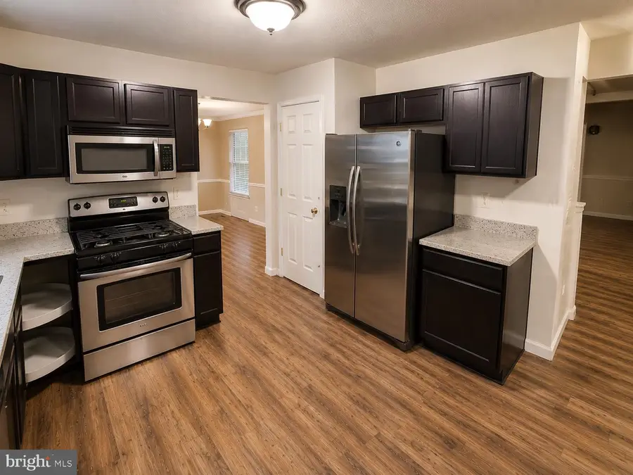 20921 Coronet Pl, Lexington Park, MD 20653 - #3