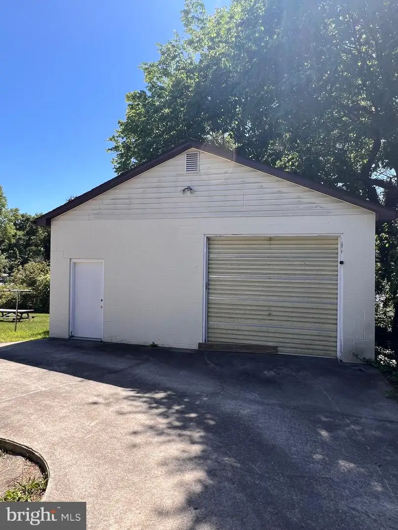 24587 Old Three Notch Rd, Hollywood, MD 20636 - #2