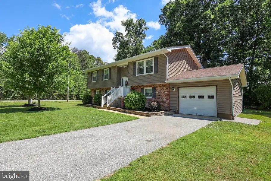 21700 Endeavor St, Lexington Park, MD 20653 - #2