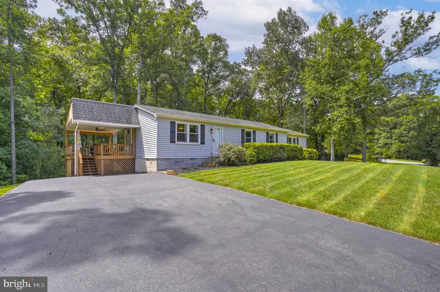 36973 W Lakeland Dr, Mechanicsville, MD 20659 - #2