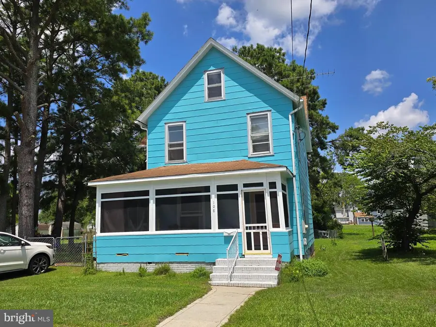 108 W Chesapeake Ave, Crisfield, MD 21817 - Image #2