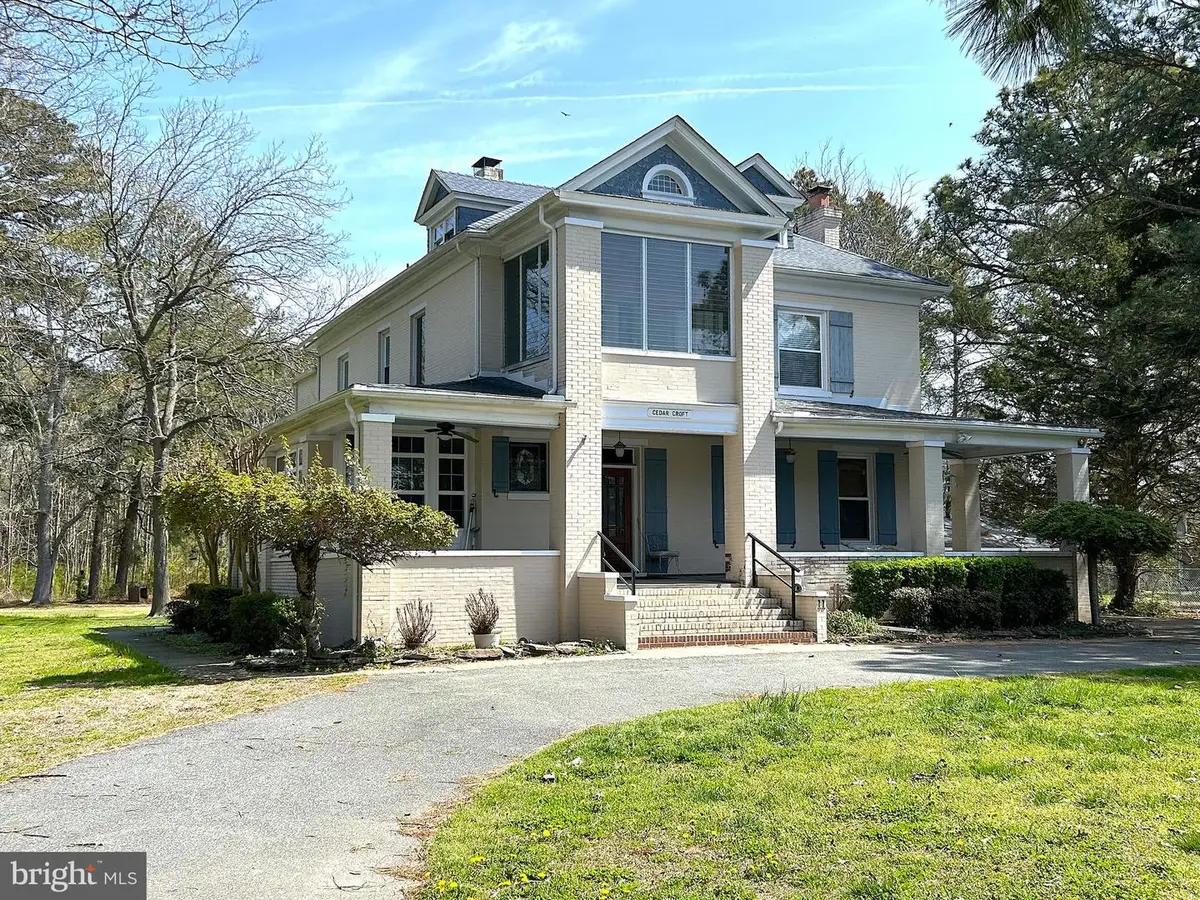 11 S Somerset Ave, Crisfield, MD 21817 - #1