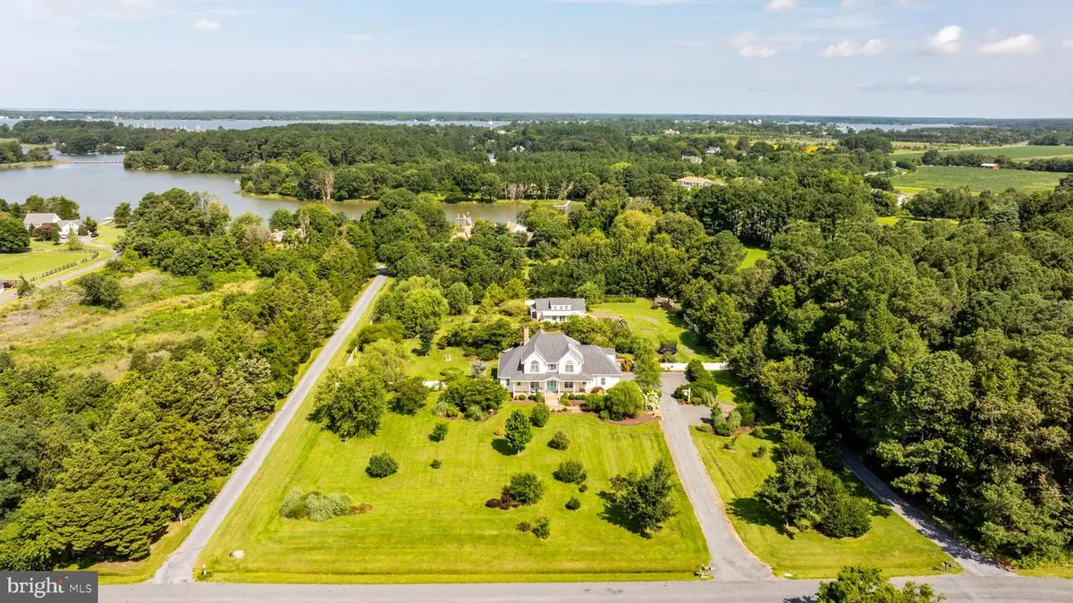 26604 E Bonfield Rd, Oxford, MD 21654 - Image #1