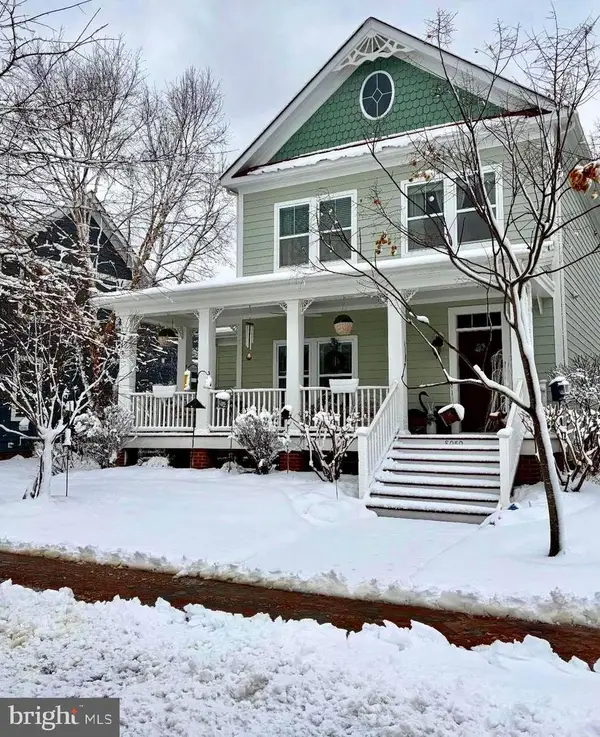 8050 Easton Village Dr, EASTON, MD 21601