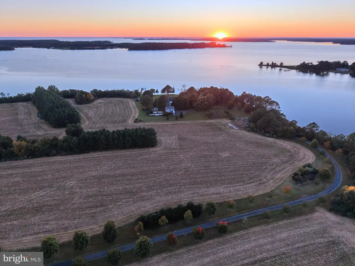 7116 Pea Neck Rd, Saint Michaels, MD 21663 - #1