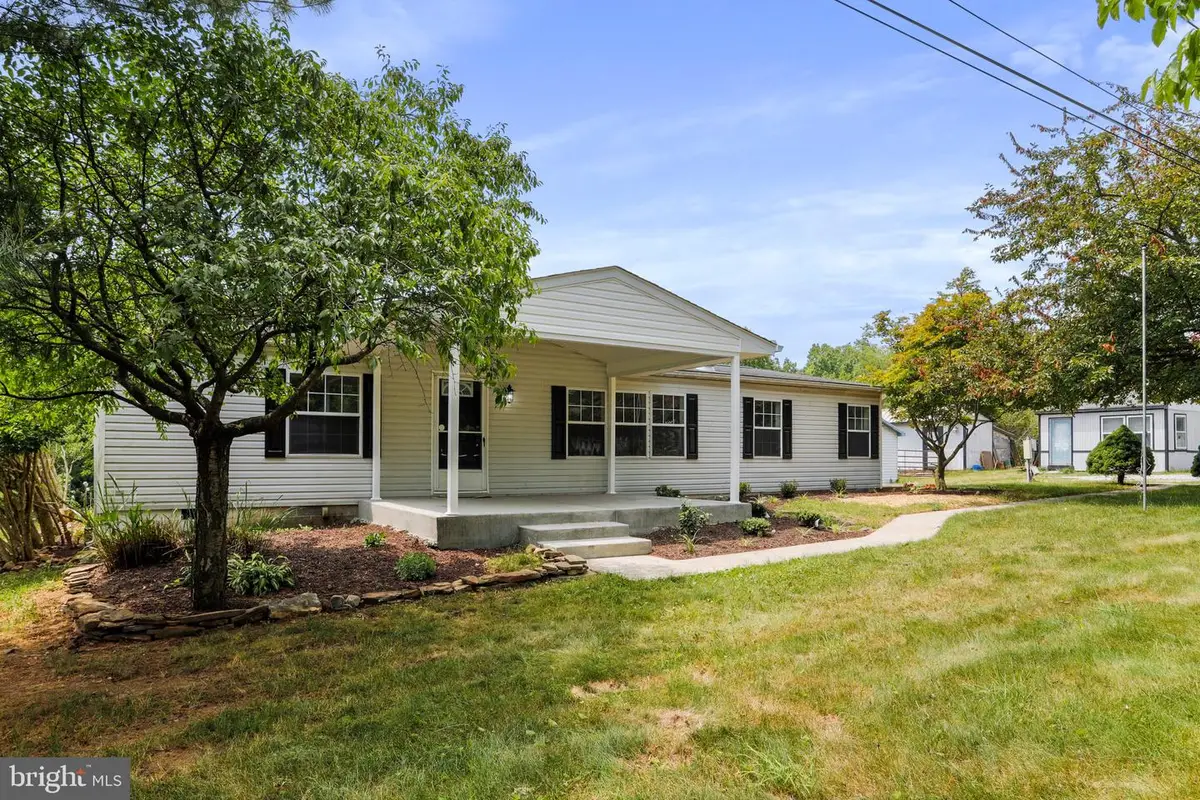 9706 Crabapple Ln, Hagerstown, MD 21740 - Image #1