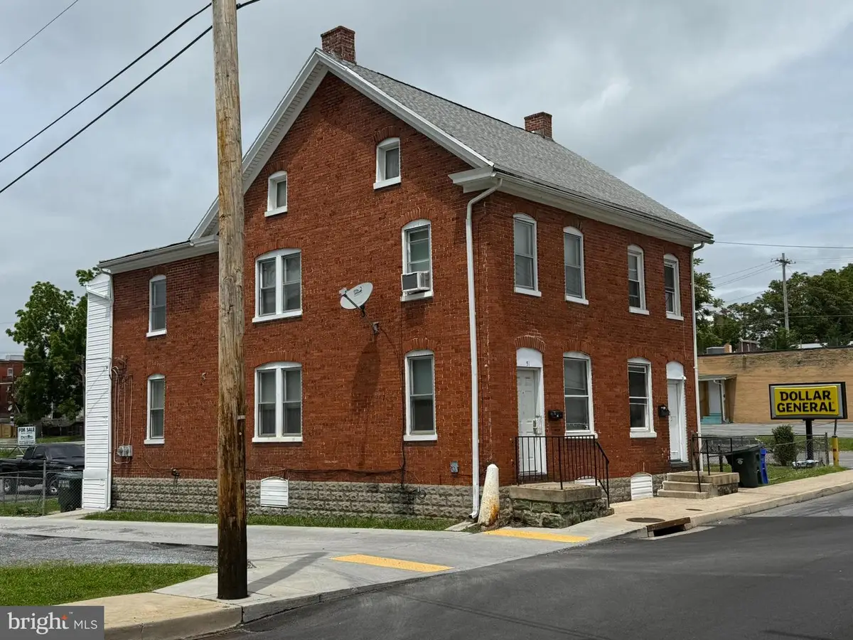 51 N Cannon Ave, Hagerstown, MD 21740 - Image #1