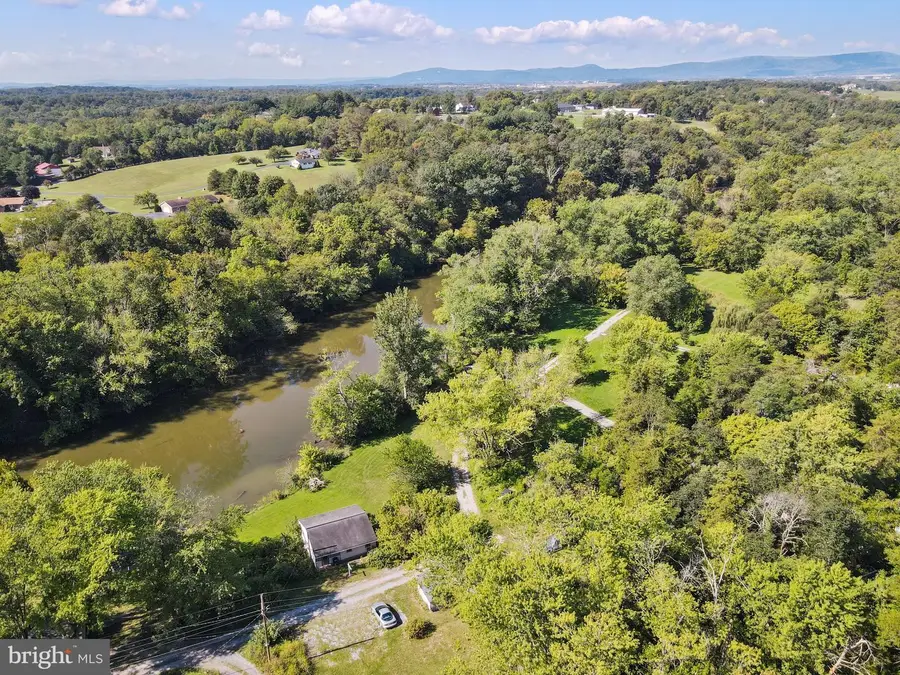 13726 Hopps Landing Rd, Hagerstown, MD 21740 - Image #2