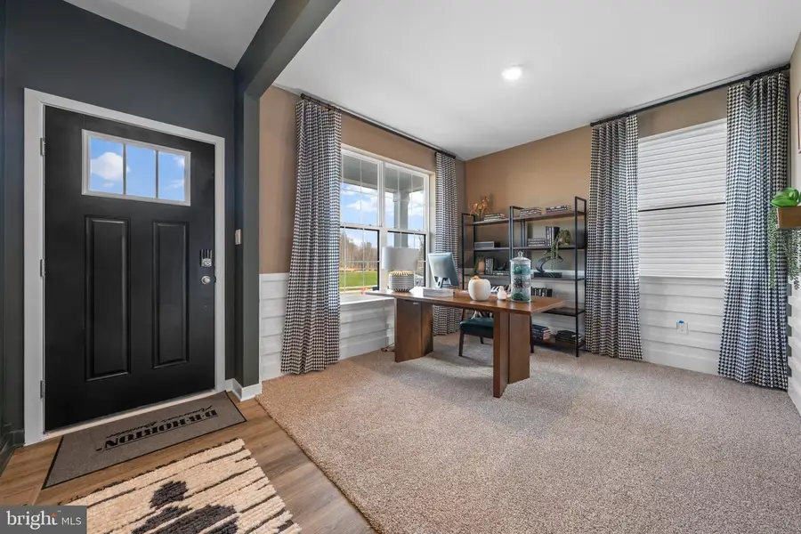 651 Armstrong Ave, Hagerstown, MD 21740 - Image #3