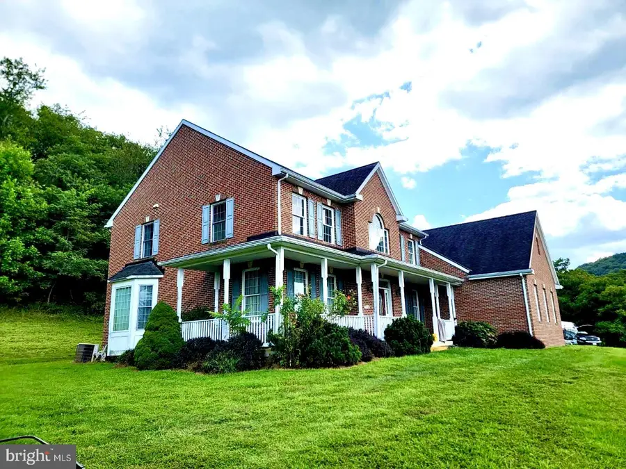 12015 Appalachian Ct, Smithsburg, MD 21783 - Image #2