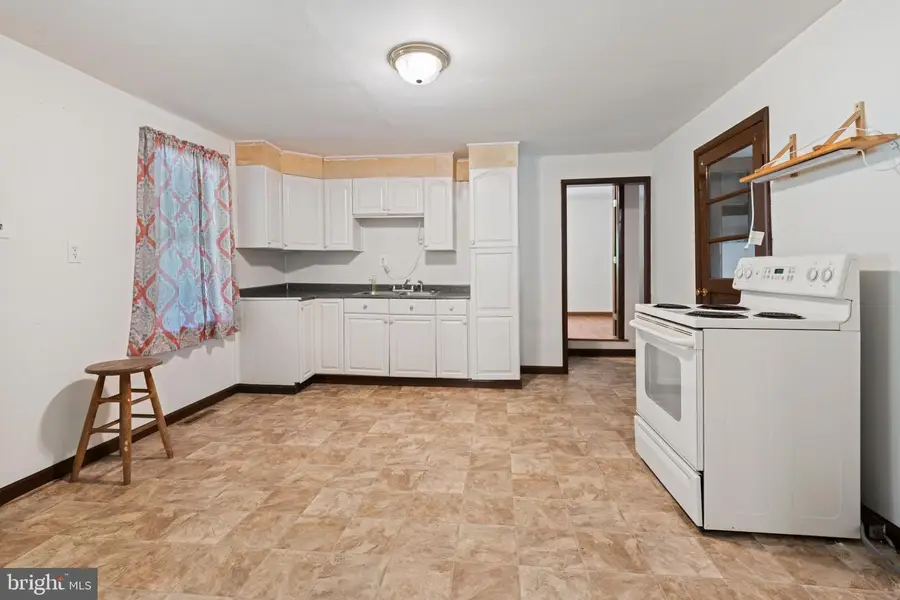 12528 Seavolt Rd, Hancock, MD 21750 - Image #3