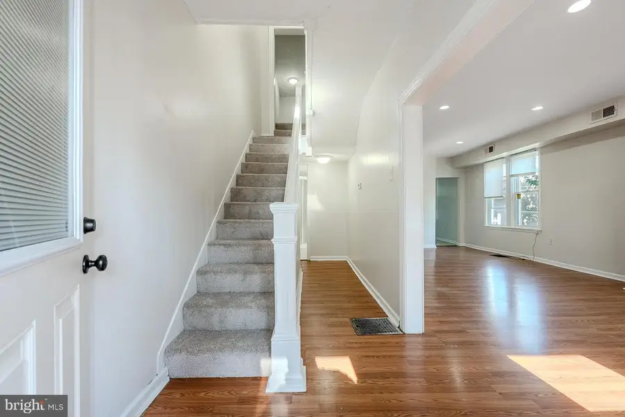 1037 & 1037 1/2 Spruce St, Hagerstown, MD 21740 - Image #3