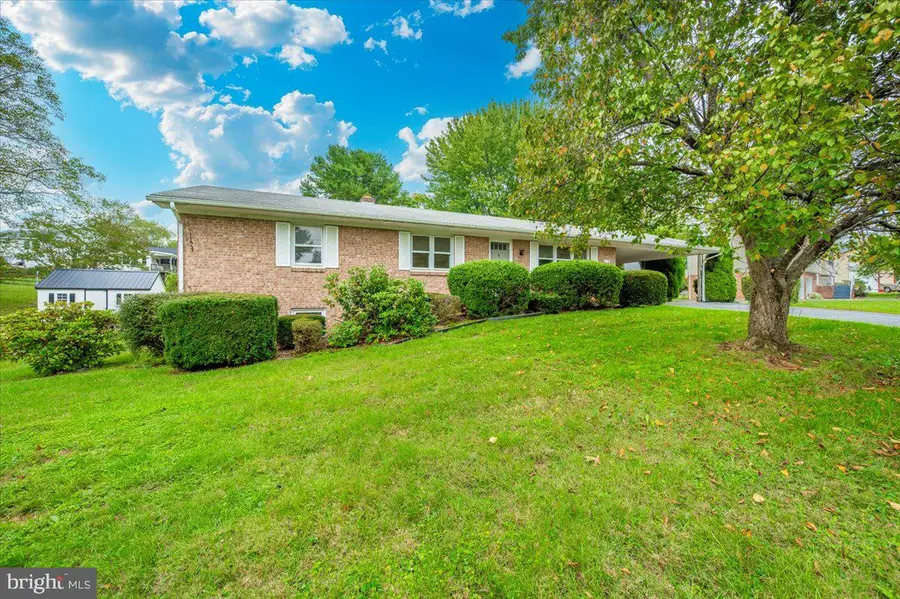 113 Orchard Dr, Boonsboro, MD 21713 - Image #2