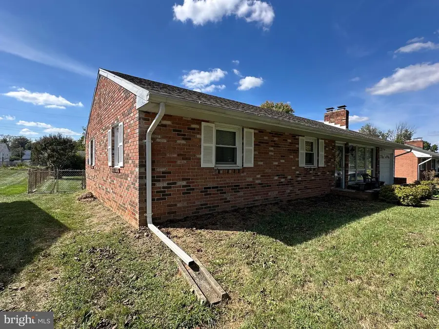 19 Catawba Pl, Hagerstown, MD 21742 - Image #2