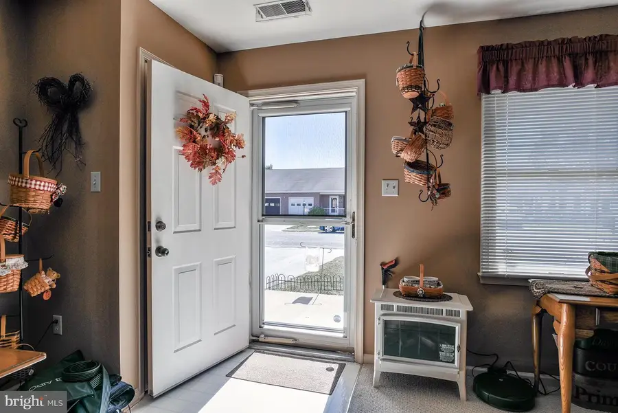 18010 Par Three Dr, Hagerstown, MD 21740 - Image #2