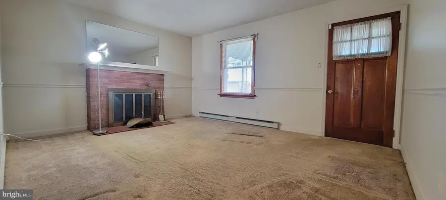 221 Devonshire Rd, Hagerstown, MD 21740 - Image #2