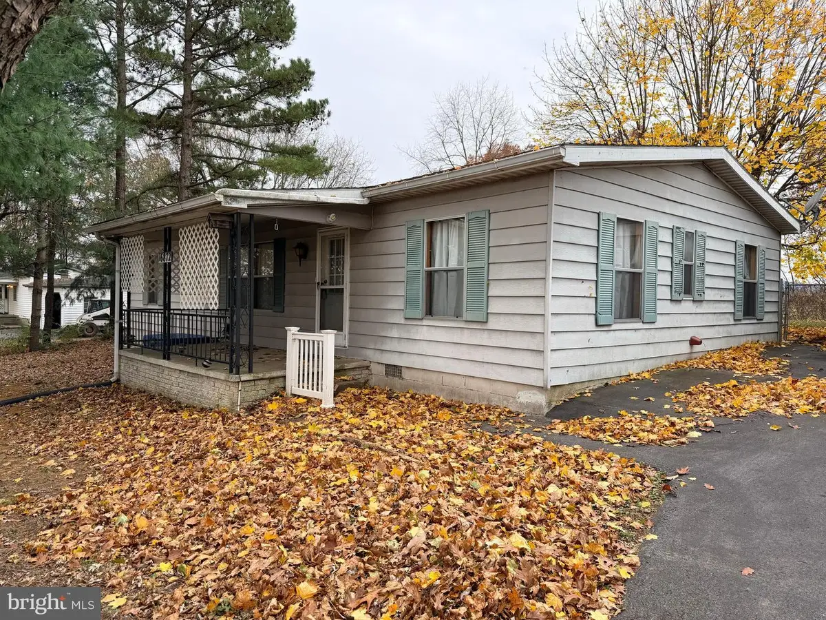 16872 Shinham Rd, Hagerstown, MD 21740 - Image #1