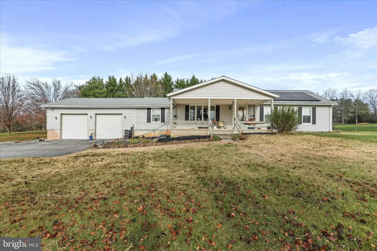 6937 Tommytown Rd, Sharpsburg, MD 21782 - Image #1