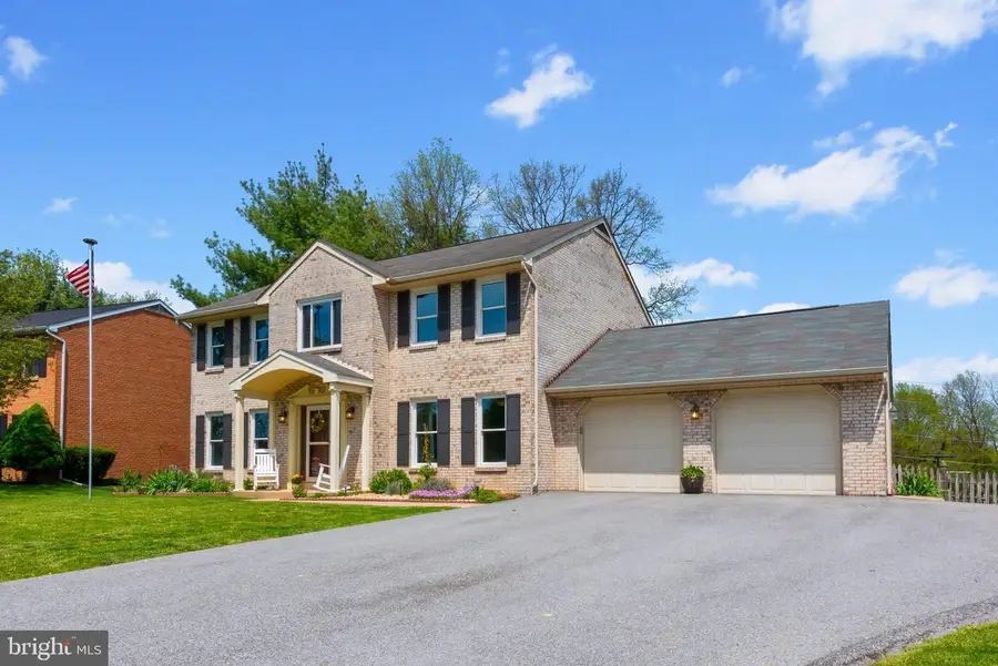 10 Carriage Hill Dr, Hagerstown, MD 21742 - Image #3