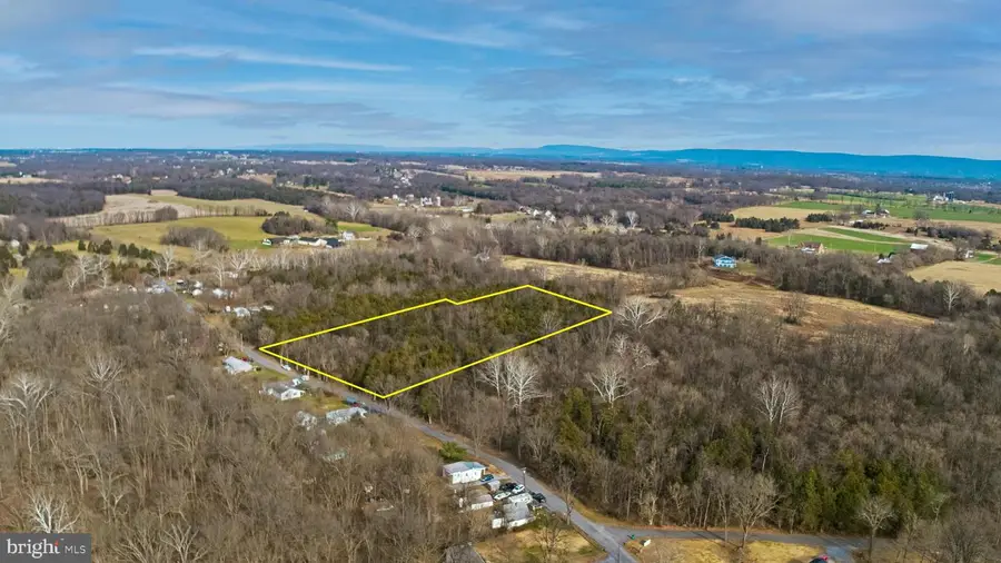 8103 Avis Mill Rd, Williamsport, MD 21795 - Image #3