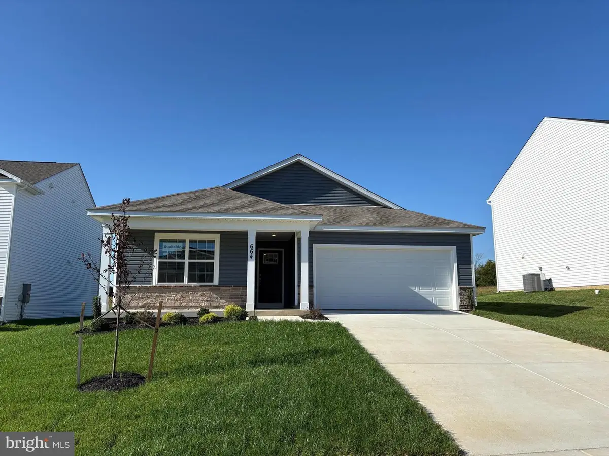 645 Armstrong Ave, Hagerstown, MD 21740 - Image #1