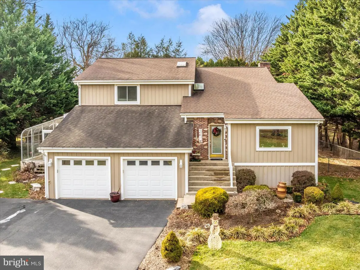 11738 Meadowlark Ave, Hagerstown, MD 21742 - Image #1