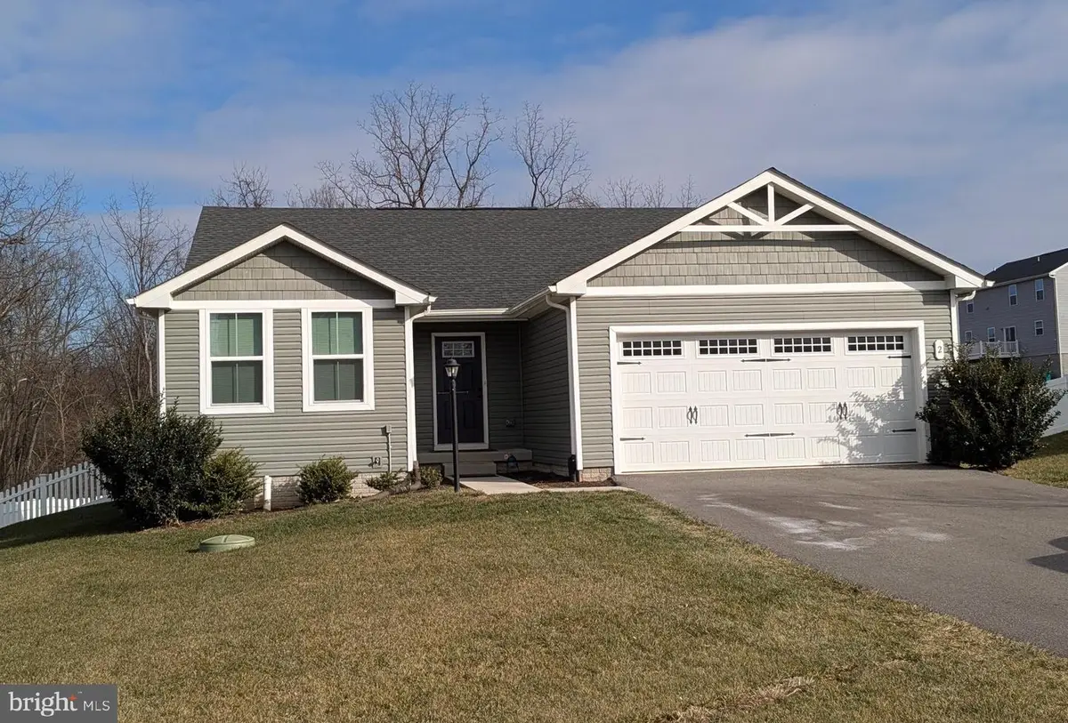 2 Charlotte St, Hagerstown, MD 21740 - Image #1