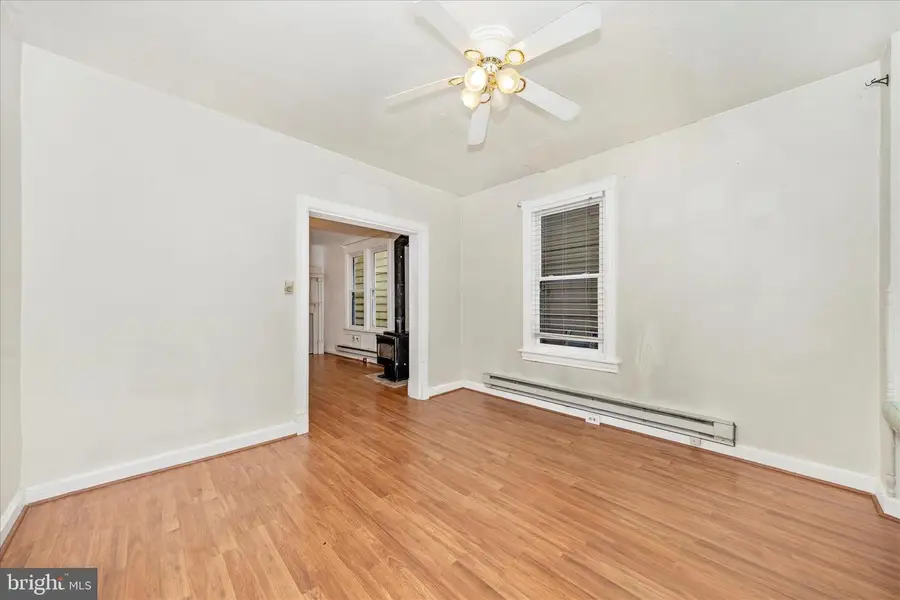 914 Salem Ave, Hagerstown, MD 21740 - #3