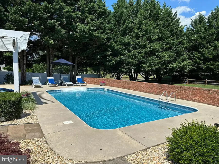 87 Amanda Dr, Smithsburg, MD 21783 - Image #2