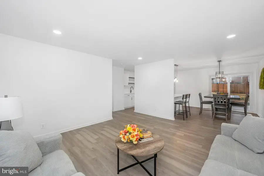 1049 Carroll Heights Blvd, Hagerstown, MD 21742 - #3