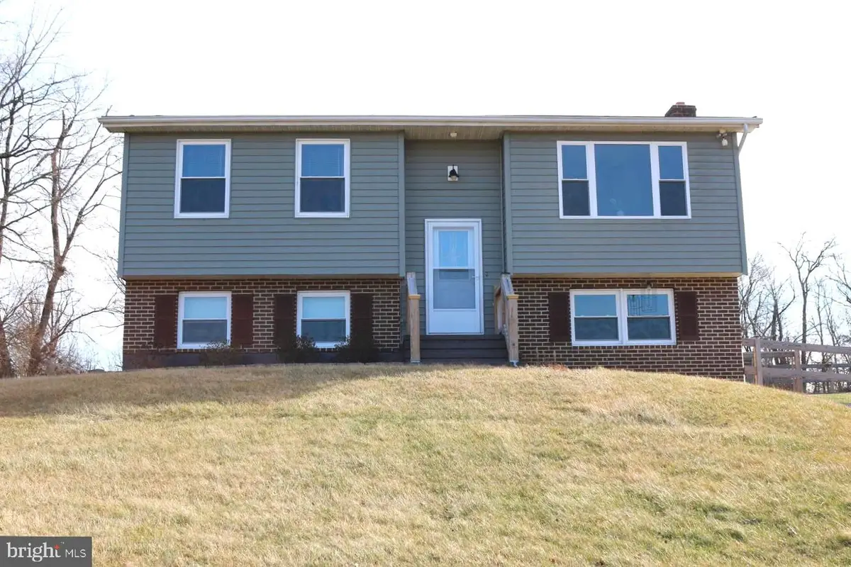 17935 College Rd, Hagerstown, MD 21740 - Image #1