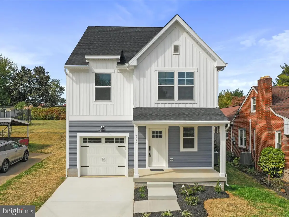 325 Devonshire Rd, Hagerstown, MD 21740 - Image #1