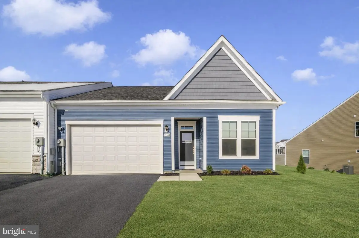 19604 Lavender Ln, Hagerstown, MD 21742 - #1