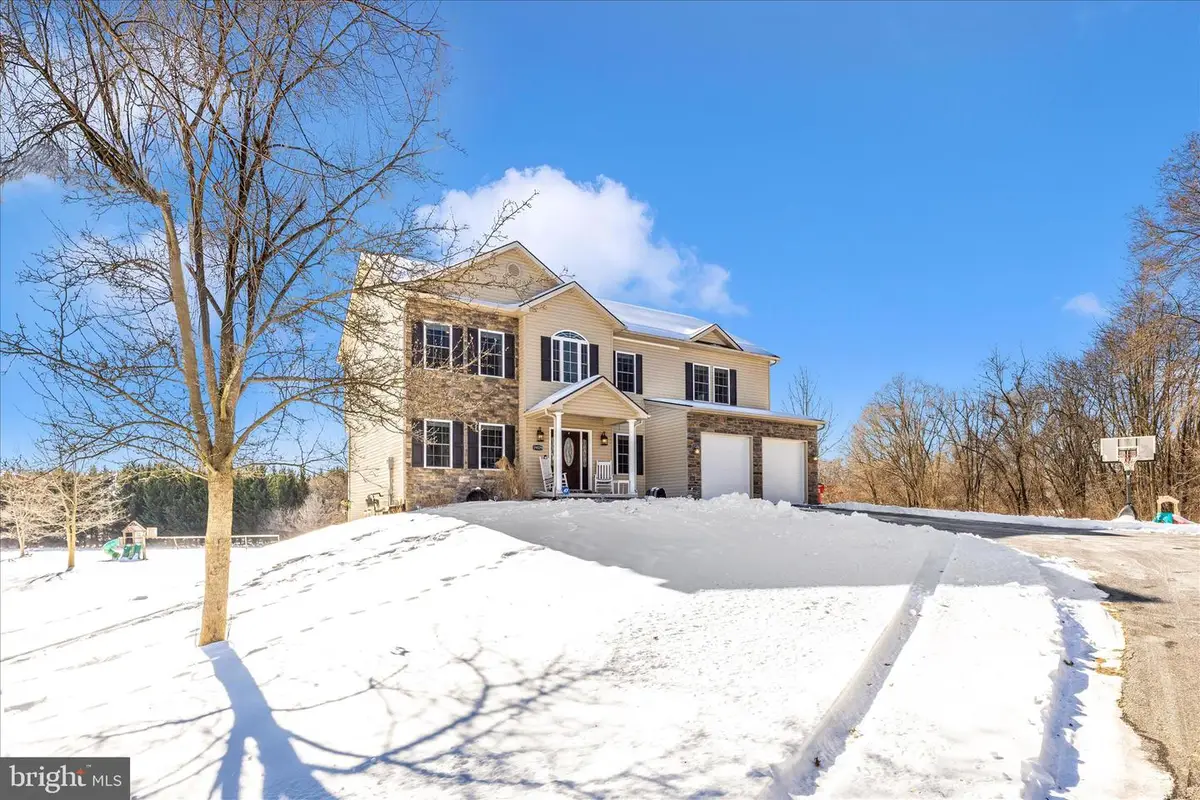 19529 Portsmouth Dr, Hagerstown, MD 21742 - #1