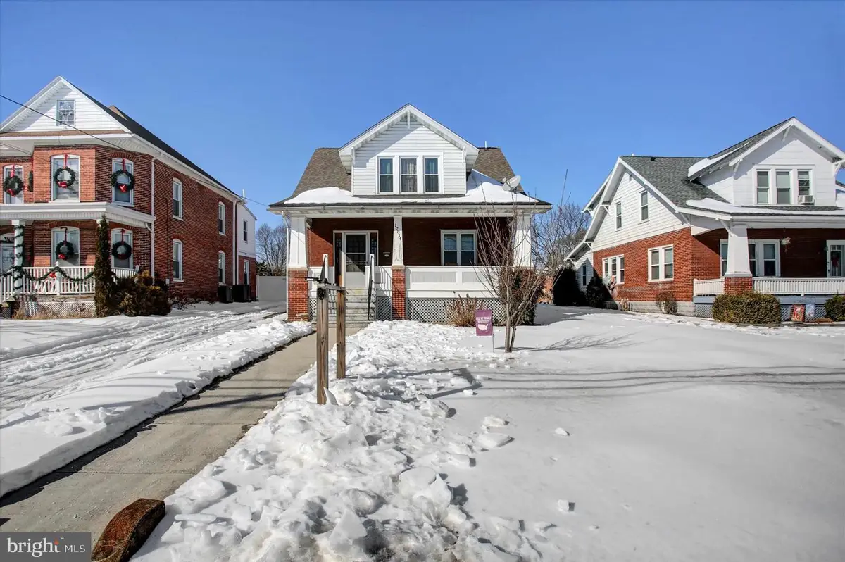 17814 Virginia Ave, Hagerstown, MD 21740 - #1