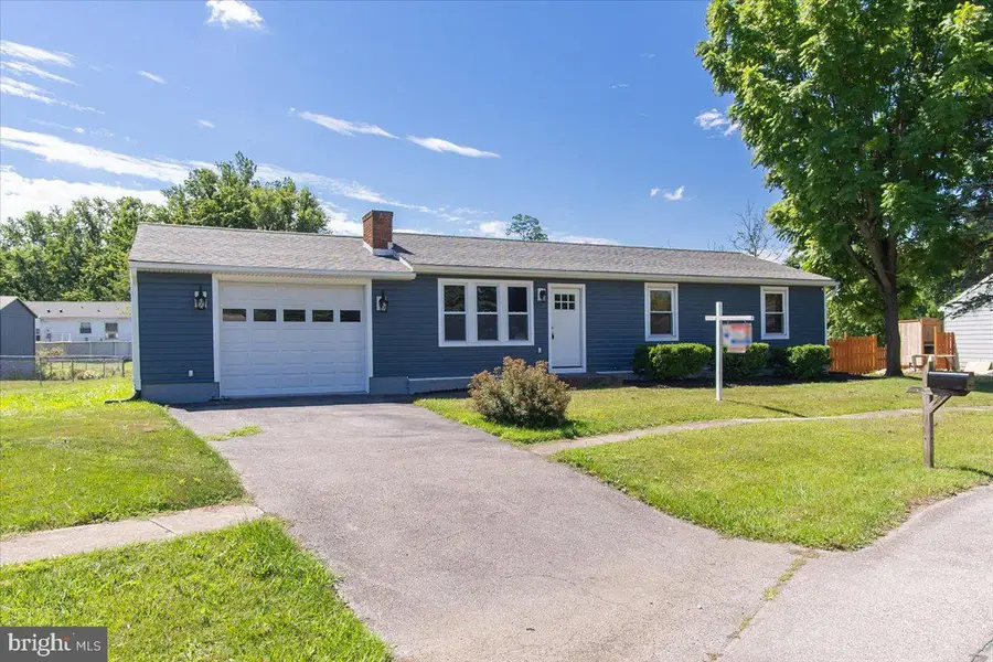 13 W Douglas Ct, Smithsburg, MD 21783 - Image #2