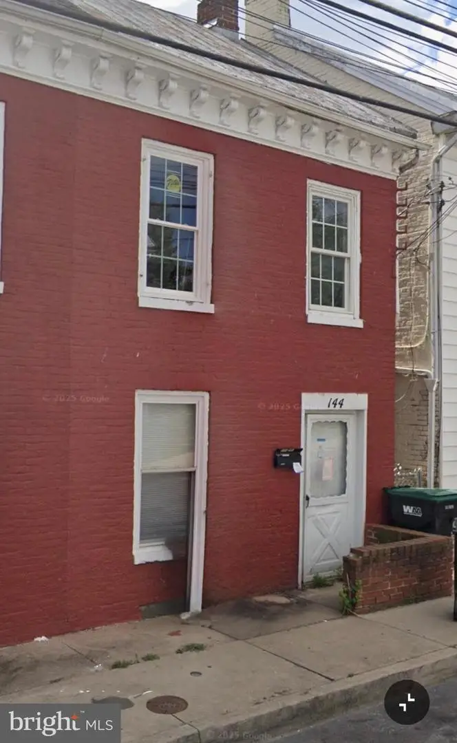 144 S Locust St, Hagerstown, MD 21740 - #2
