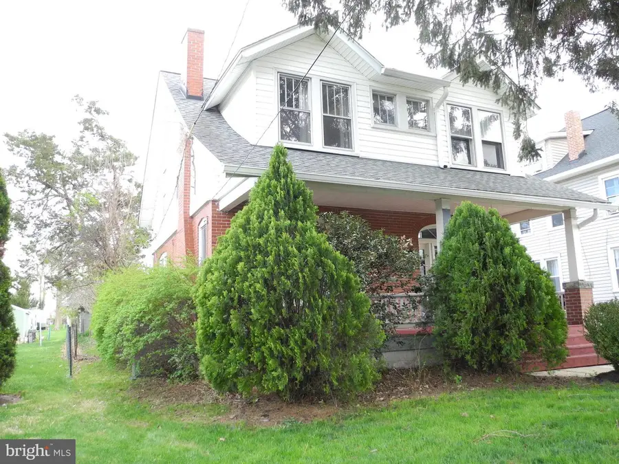 1048 Potomac St S, Hagerstown, MD 21740 - #2