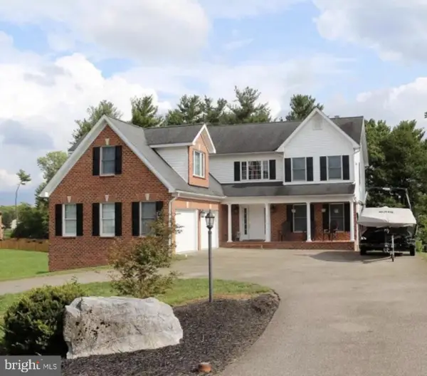 10745 Hershey Dr, WILLIAMSPORT, MD 21795