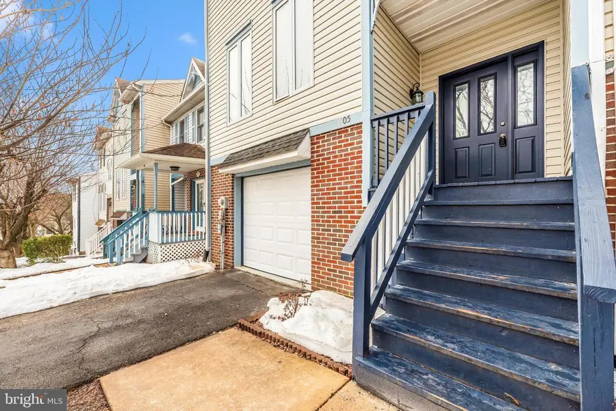 605 Knightsbridge Dr, Hagerstown, MD 21740 - #2