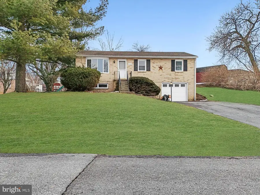 16835 Petmar Cir, Hagerstown, MD 21742 - #3