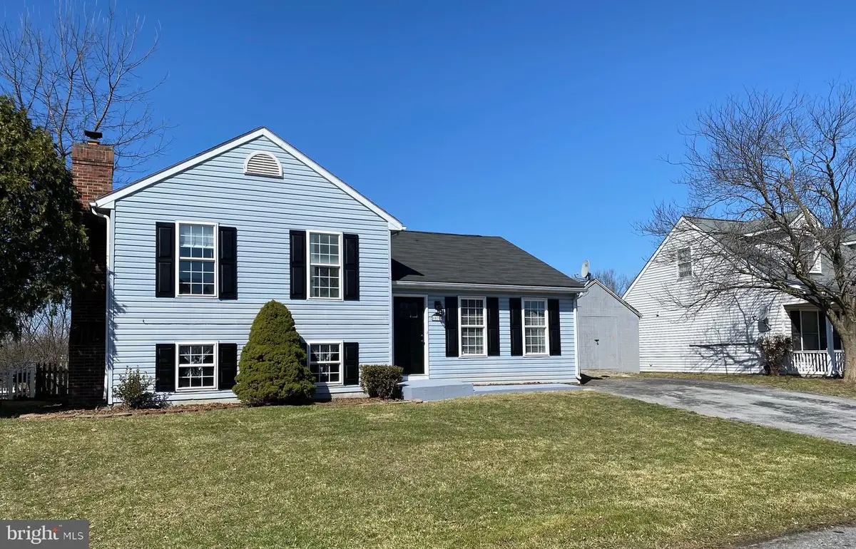 10204 Bear Creek Dr, Hagerstown, MD 21740 - #1