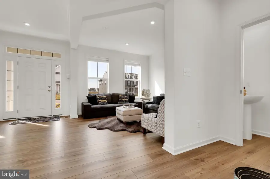 9430 Alloway Dr, Hagerstown, MD 21740 - #2