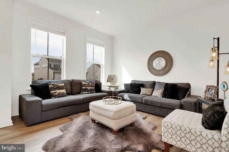 9430 Alloway Dr, Hagerstown, MD 21740 - #3