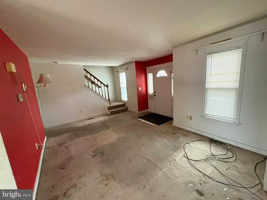 636 Knightsbridge Dr, Hagerstown, MD 21740 - #3