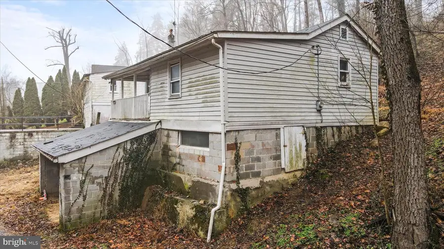 17416 Millers Sawmill Rd, Sharpsburg, MD 21782 - #3