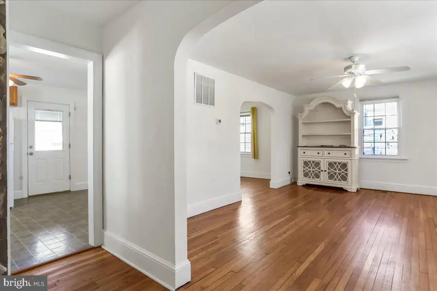 1114 W Washington St, Hagerstown, MD 21740 - #3