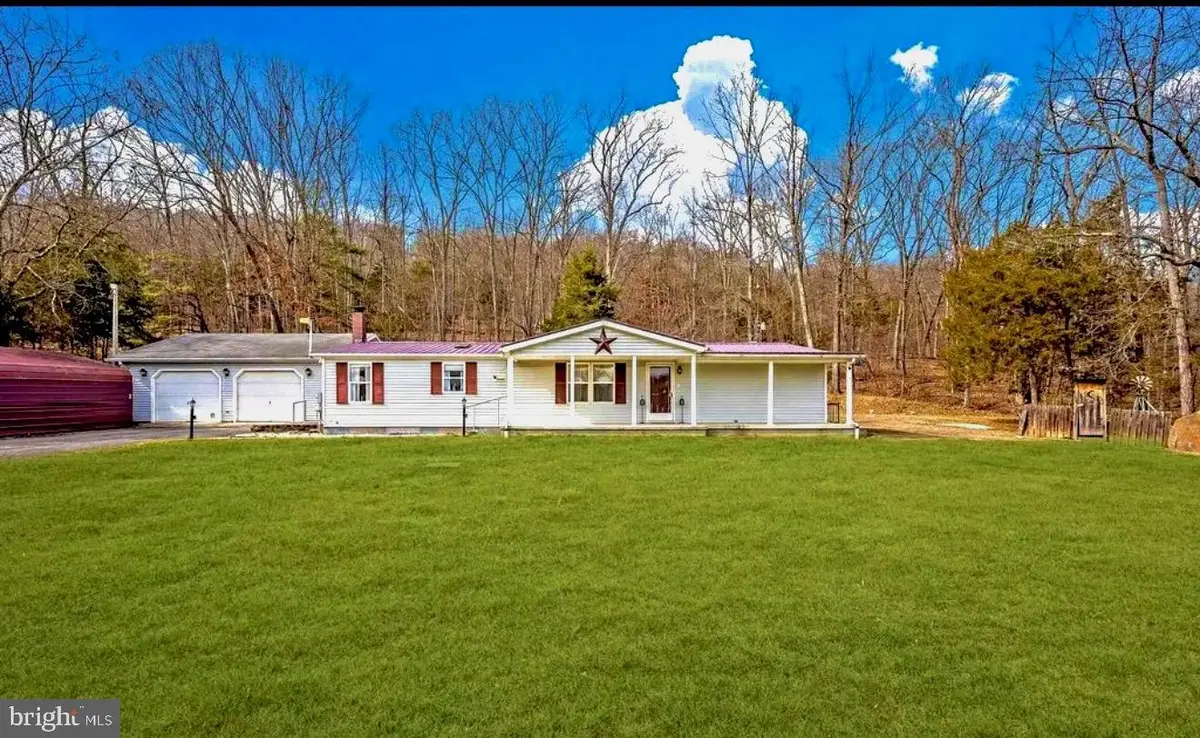 14622 Hollow Rd, Hancock, MD 21750 - #1