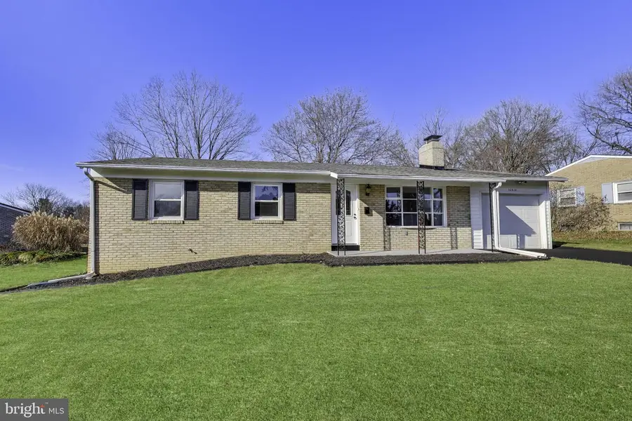 10810 Rosewood Dr, Hagerstown, MD 21740 - #3